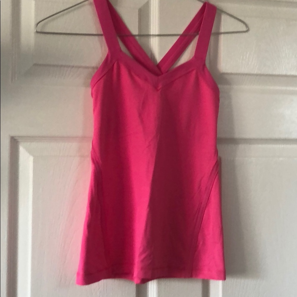 Lululemon tank size 4